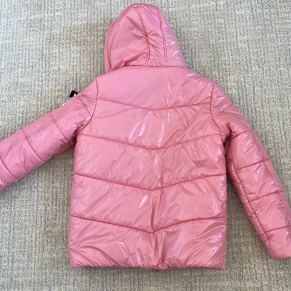 Members Only x Looney Tunes Pink Puffer - Picture 15 of 16